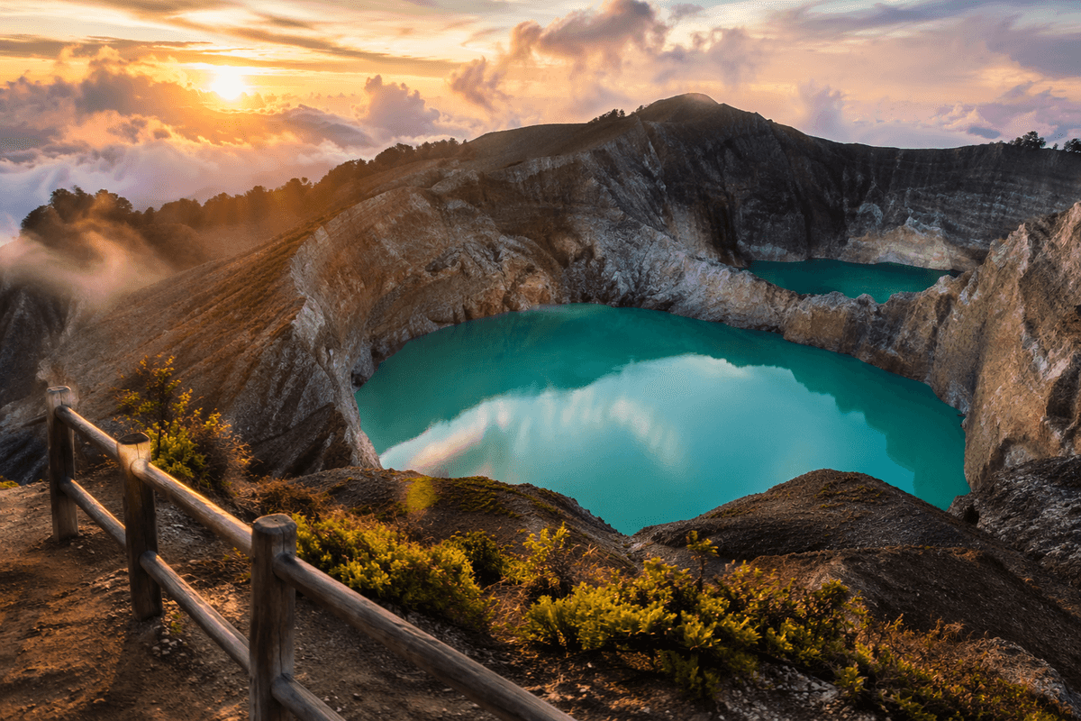 How To Visit The Kelimutu Lakes In Flores, Indonesia